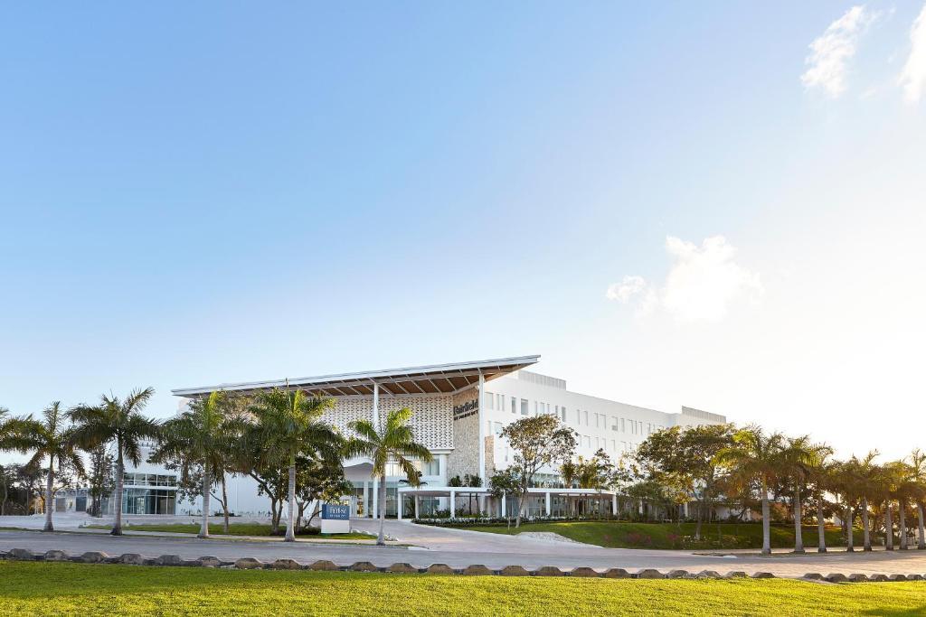 Туры в Fairfield Inn & Suites Cancun Airport