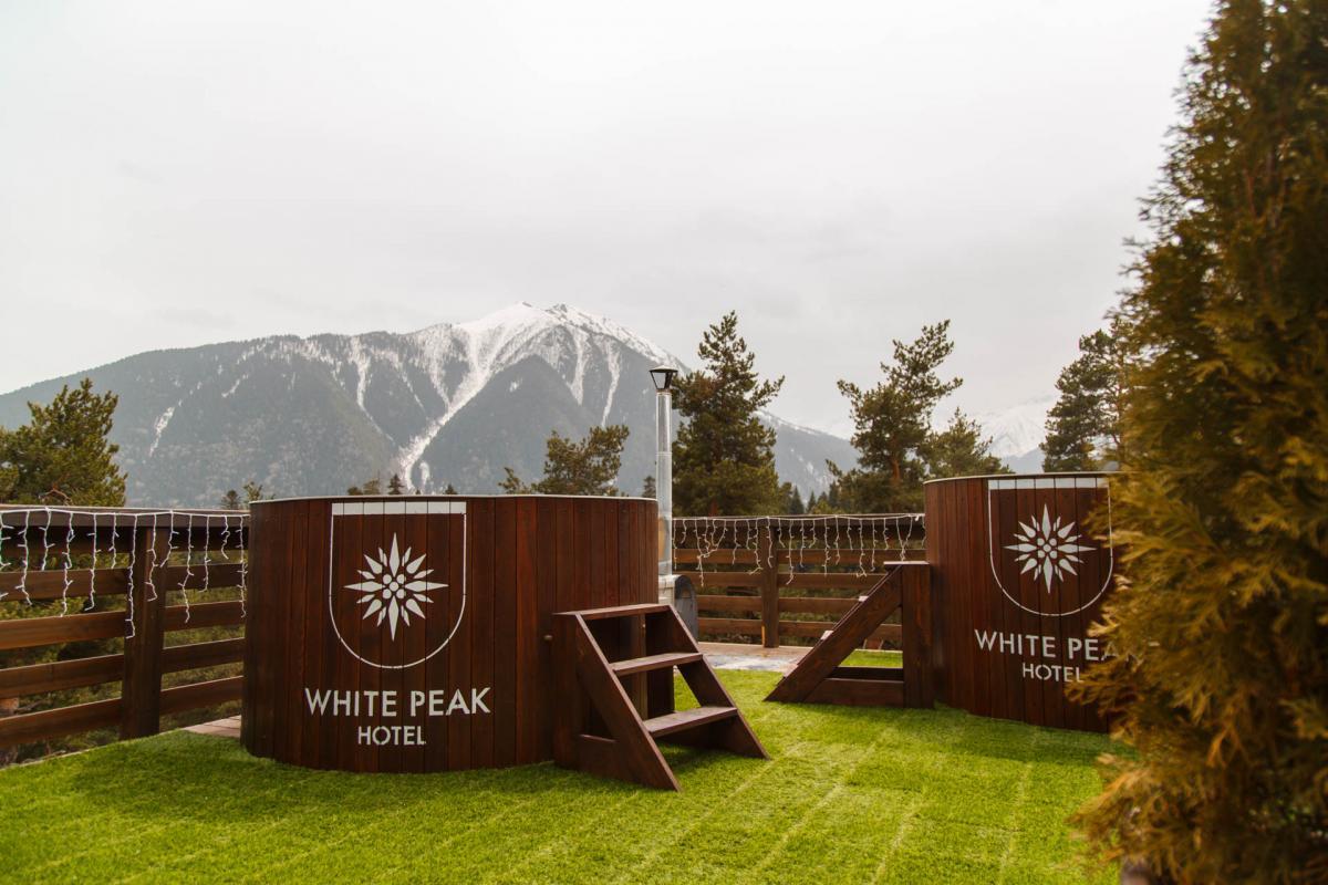 White Peak Hotel 1*