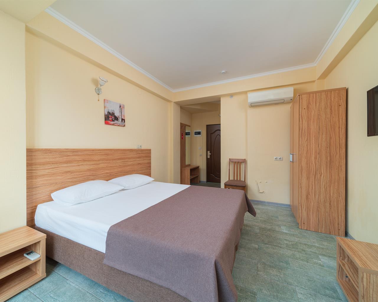 Туры в Room Hotel