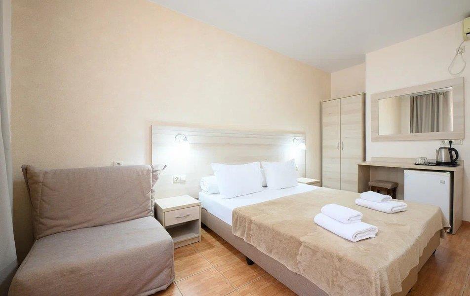 Альбатрос (ул. Б. Хмельницкого) 0*