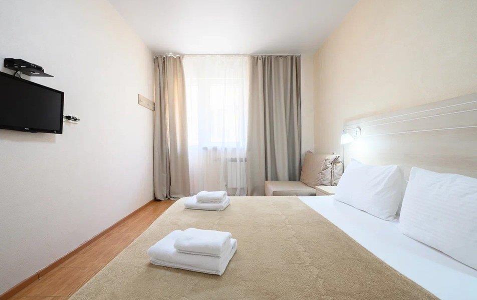 Альбатрос (ул. Б. Хмельницкого) 0*