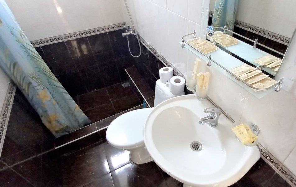 Альбатрос (ул. Б. Хмельницкого) 0*