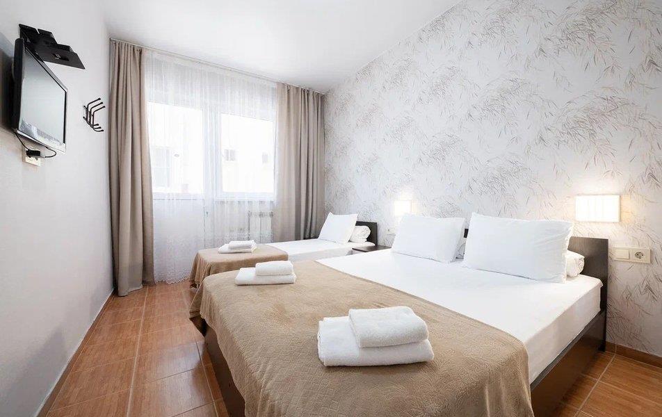 Альбатрос (ул. Б. Хмельницкого) 0*