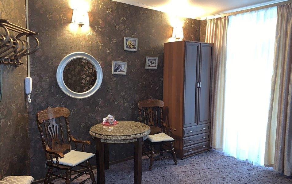 Лефортовский дворик 2*