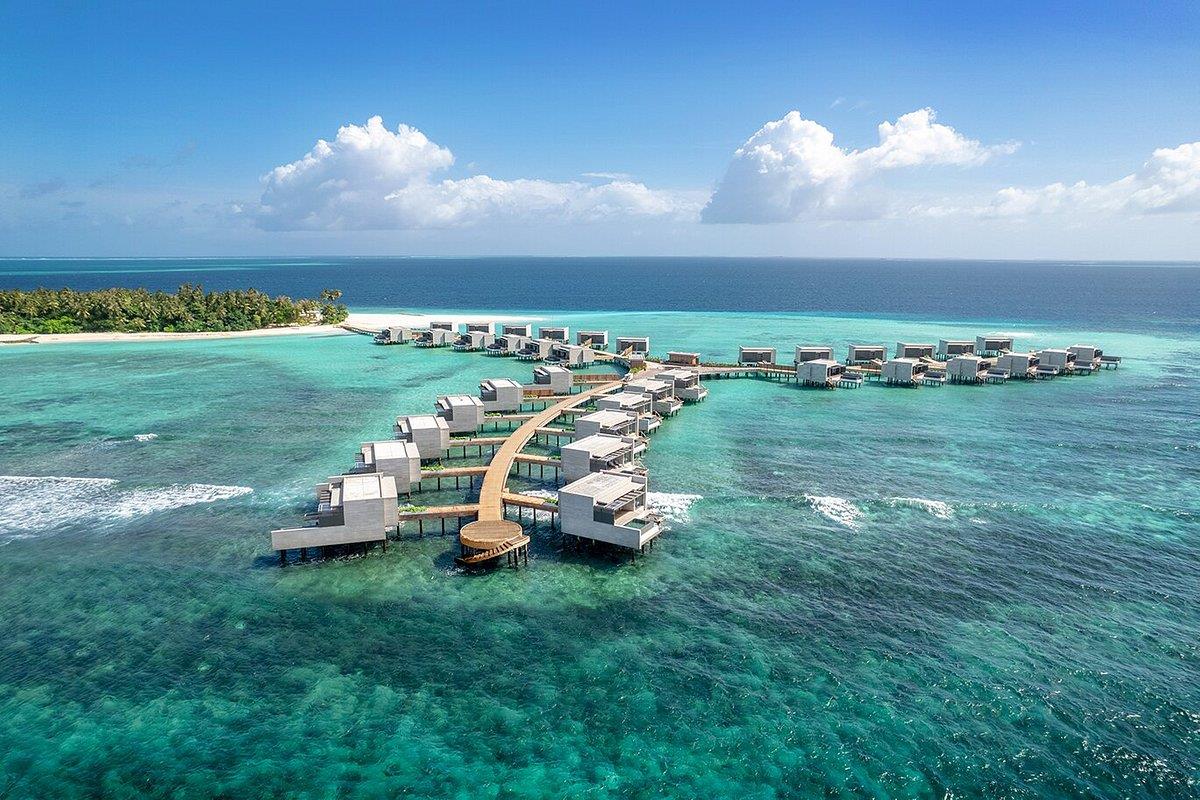 Открытый бассейн Мальдивы