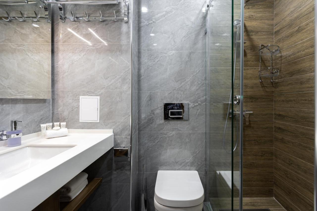 Oscar Boutique Hotel 3*