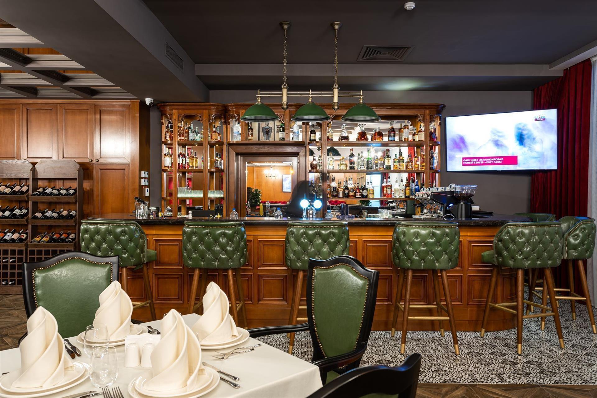 Oscar Boutique Hotel 3*