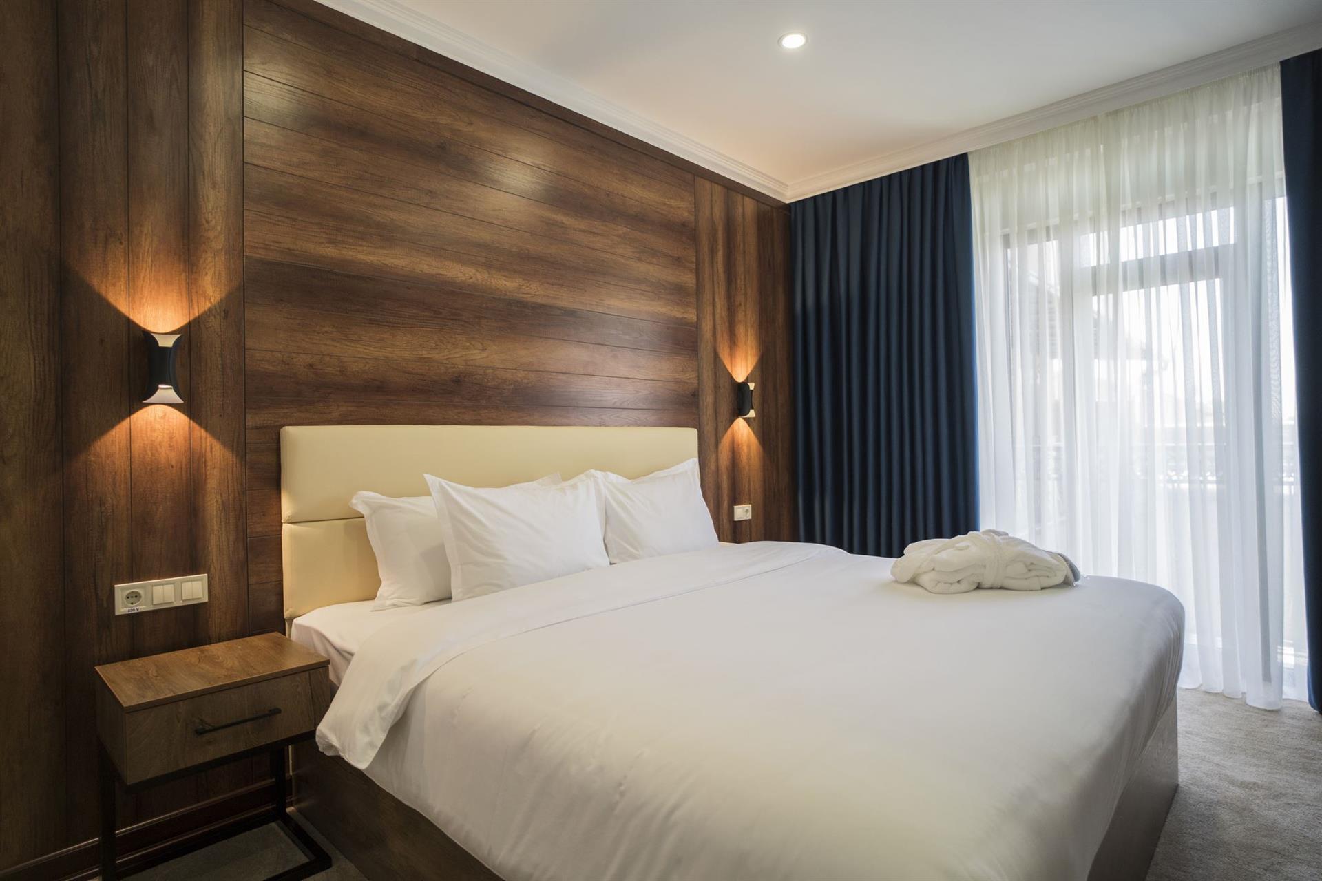 Oscar Boutique Hotel 3*