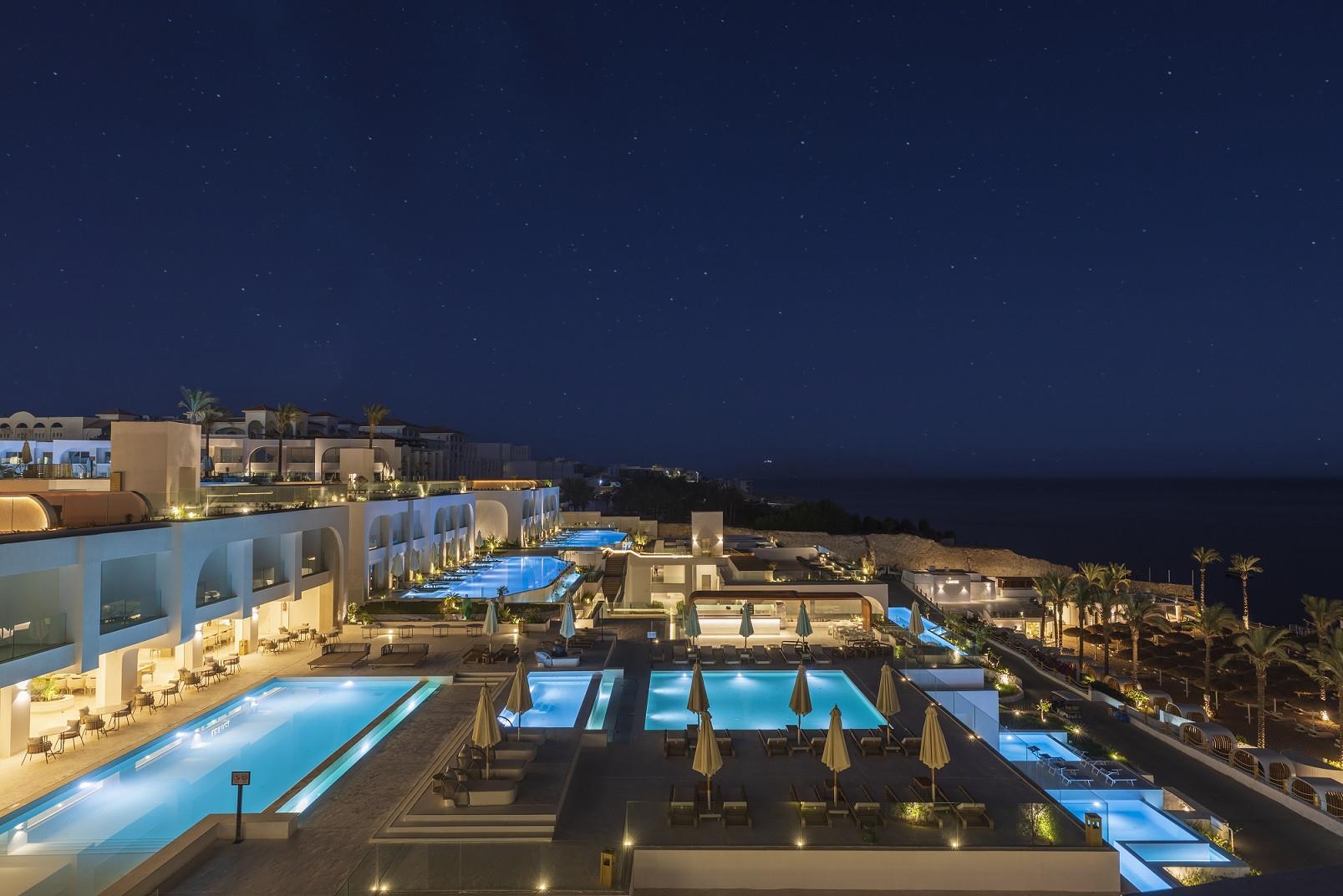 White Hills Resort 5*