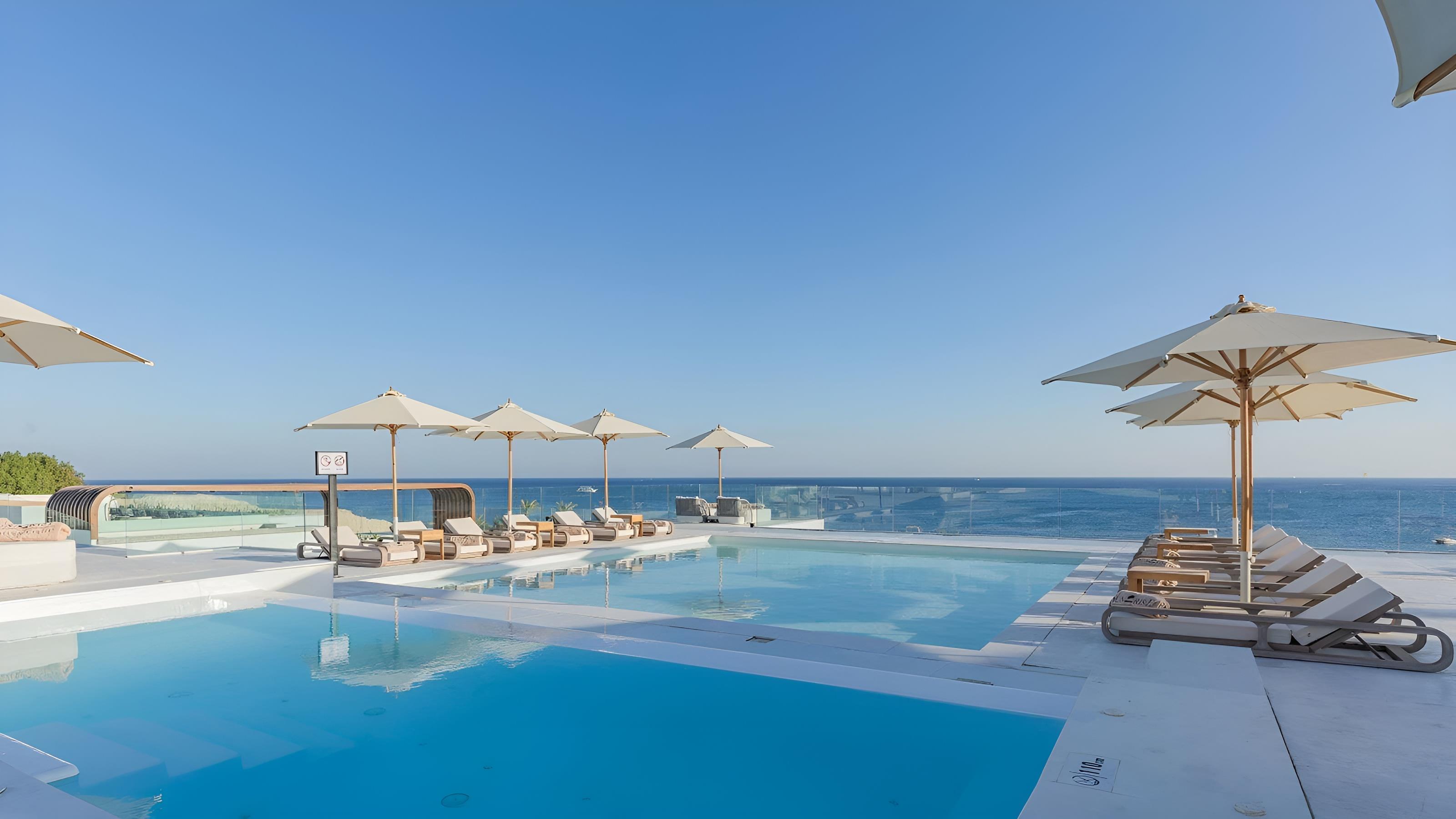 White Hills Resort 5*