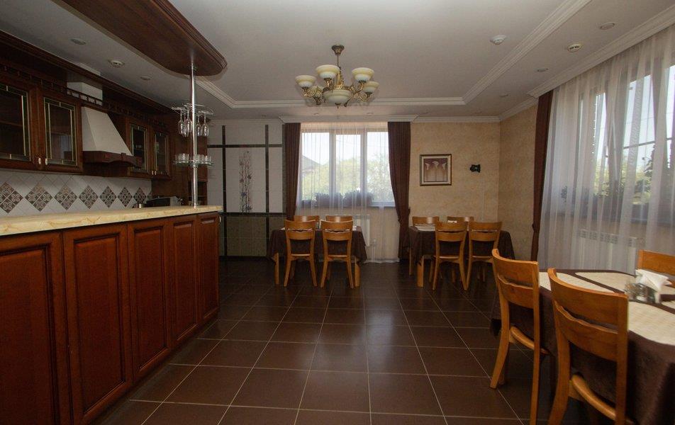 Михеев на Тополиной 7 2*