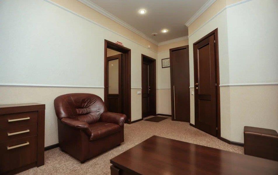 Михеев на Тополиной 7 2*