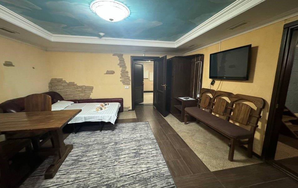 Михеев на Тополиной 7 2*