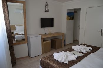 Loren Hotel & Suites 2*