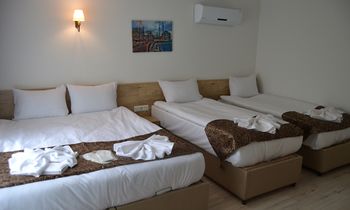 Loren Hotel & Suites 2*