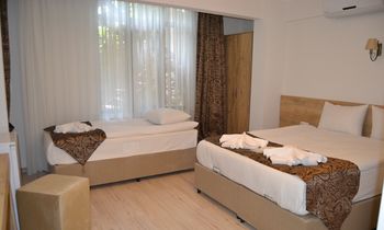 Loren Hotel & Suites 2*
