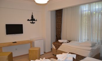 Loren Hotel & Suites 2*