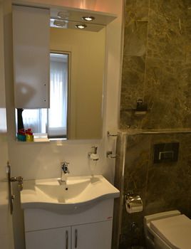 Loren Hotel & Suites 2*