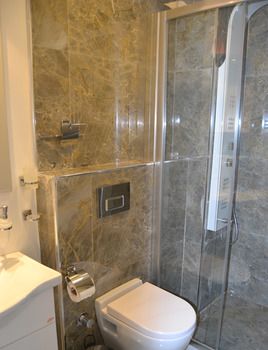 Loren Hotel & Suites 2*