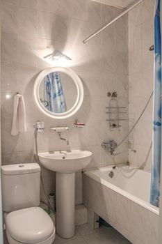 RIS Central Apartments Yerevan 0*