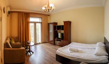 RIS Central Apartments Yerevan 0*
