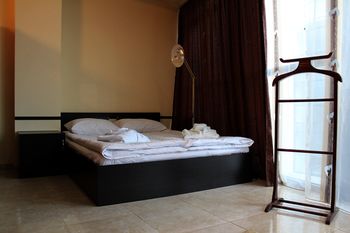 RIS Central Apartments Yerevan 0*