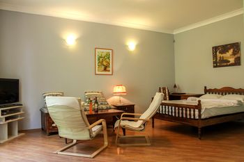 RIS Central Apartments Yerevan 0*