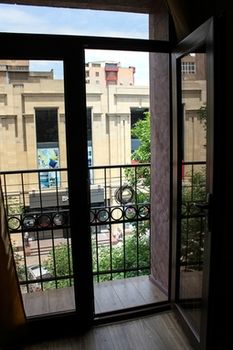 RIS Central Apartments Yerevan 0*