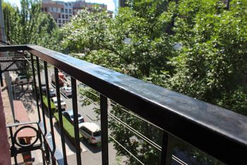 RIS Central Apartments Yerevan 0*