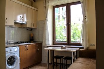 RIS Central Apartments Yerevan 0*