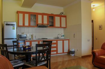 RIS Central Apartments Yerevan 0*