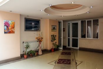 RIS Central Apartments Yerevan 0*