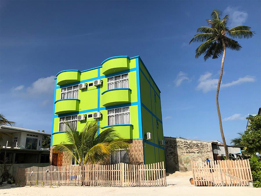 Iris Beach Residence 0*