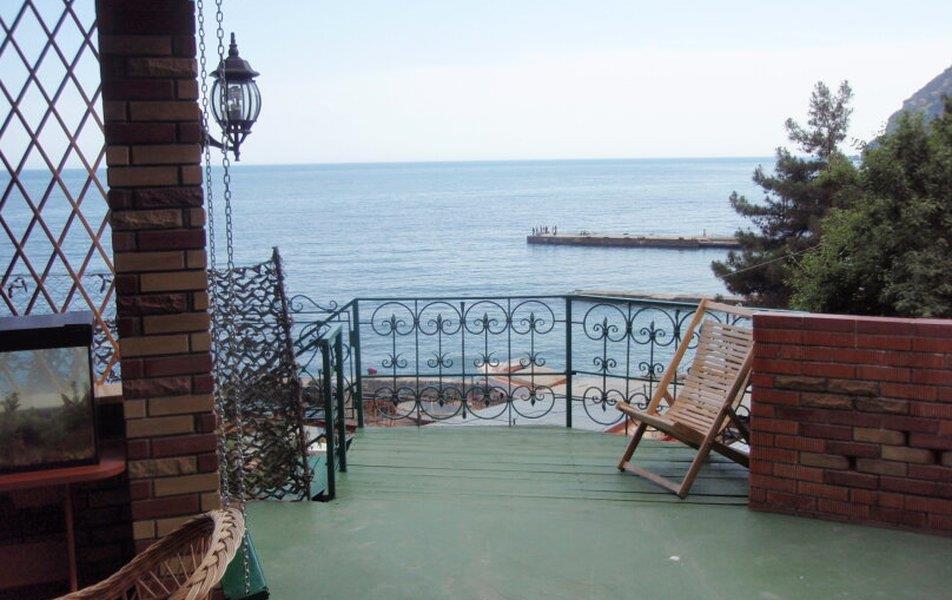 Cat пос. Партенит 0*