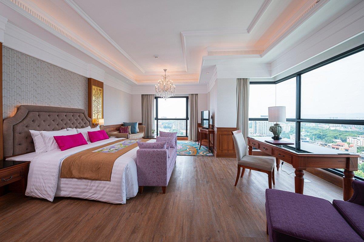 Туры в Empress Premier Hotel