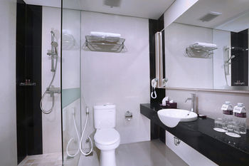 Quest Hotel San Denpasar 3*