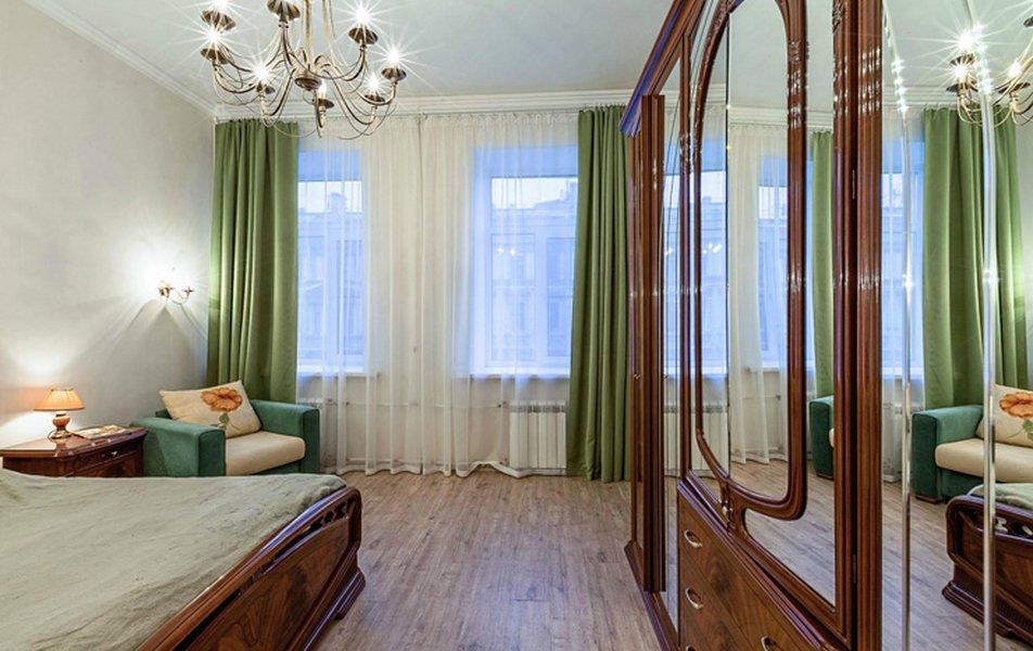 В доме Бажанова 0*