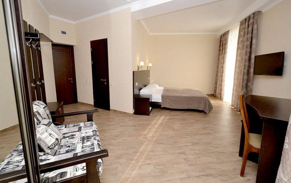 Милана (Витязево) 0*