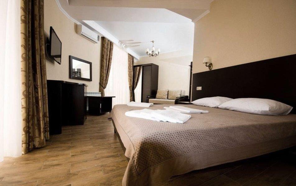 Милана (Витязево) 0*