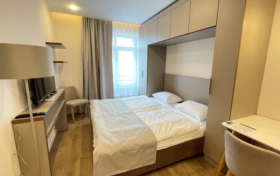 Авеню-Апарт на Малом 3*