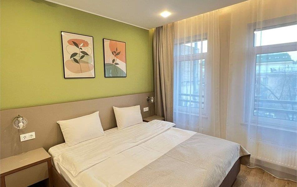 Авеню-Апарт на Малом 3*