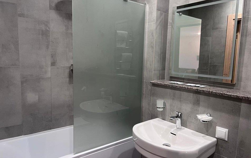 Авеню-Апарт на Малом 3*