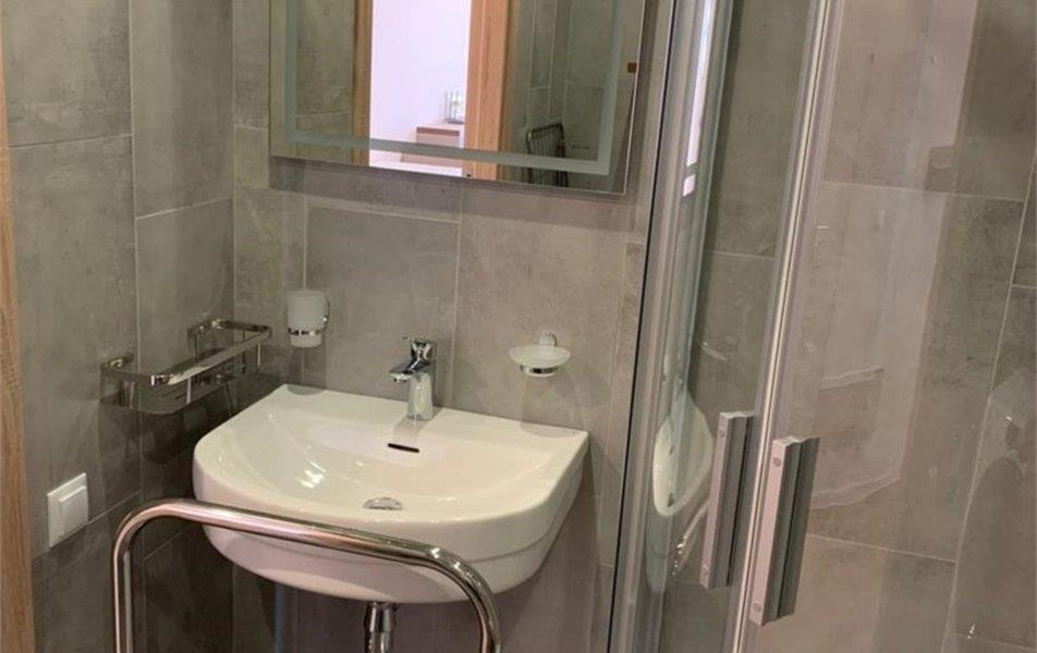 Авеню-Апарт на Малом 3*