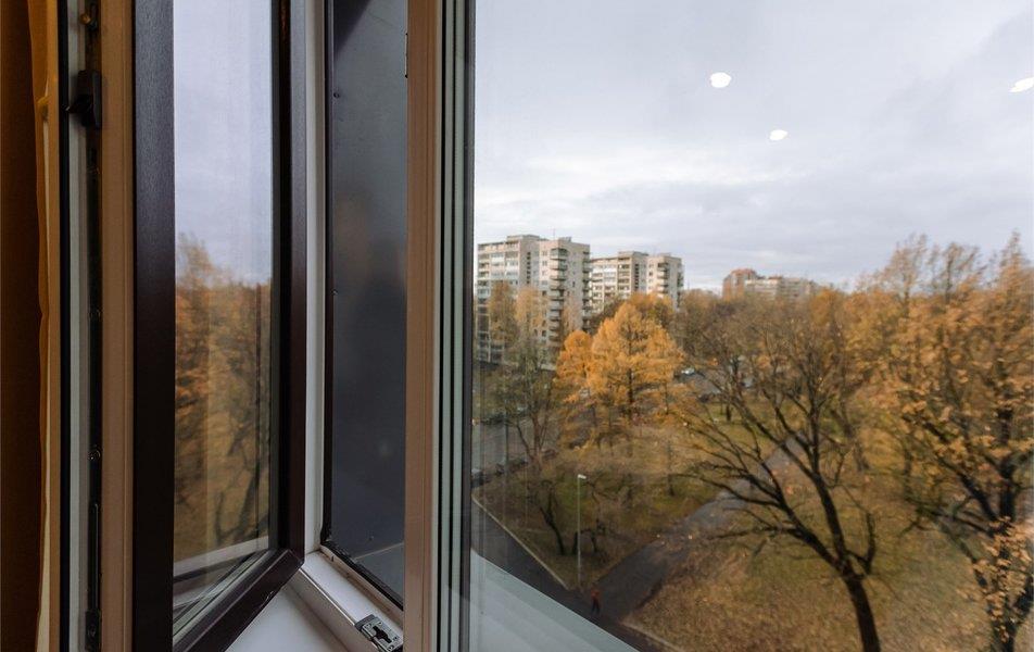 Авеню-Апарт на Мужества 3*