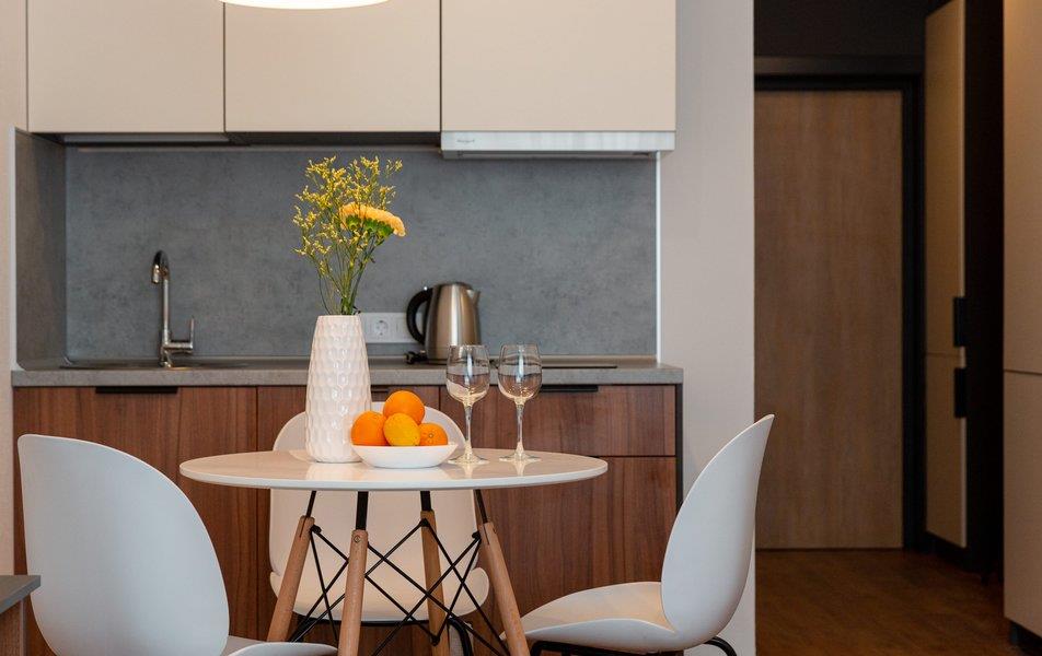 Авеню-Апарт на Мужества 3*