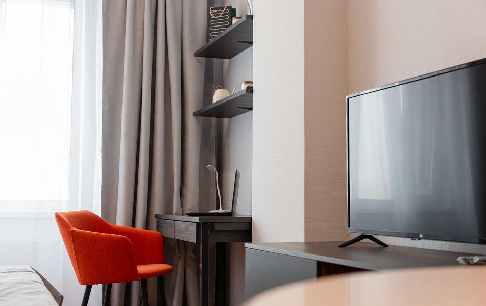 Авеню-Апарт на Мужества 3*