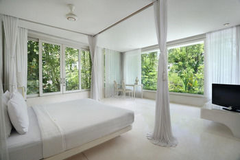 Eden The Residence at The Sea 4*