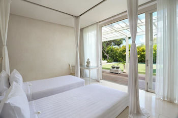 Eden The Residence at The Sea 4*