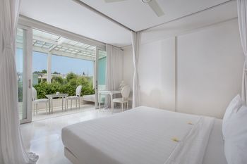 Eden The Residence at The Sea 4*