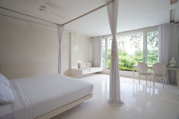 Eden The Residence at The Sea 4*
